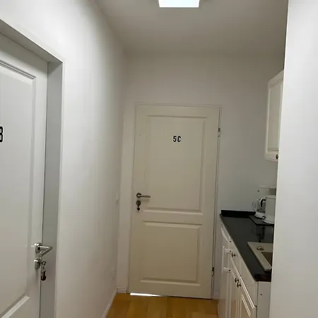 Doppelzimmer Nr 5c Apartment *