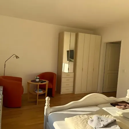 Doppelzimmer Nr 5c *